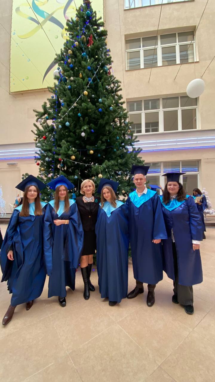  5433842793421333870 121