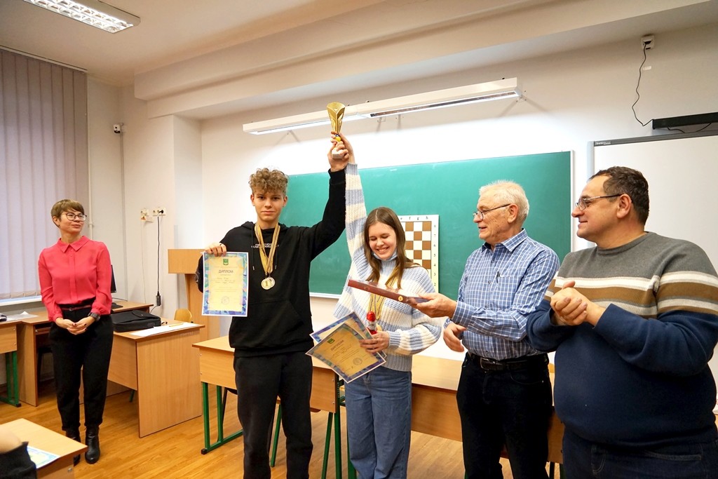 12 09 shahovyi turnir 01