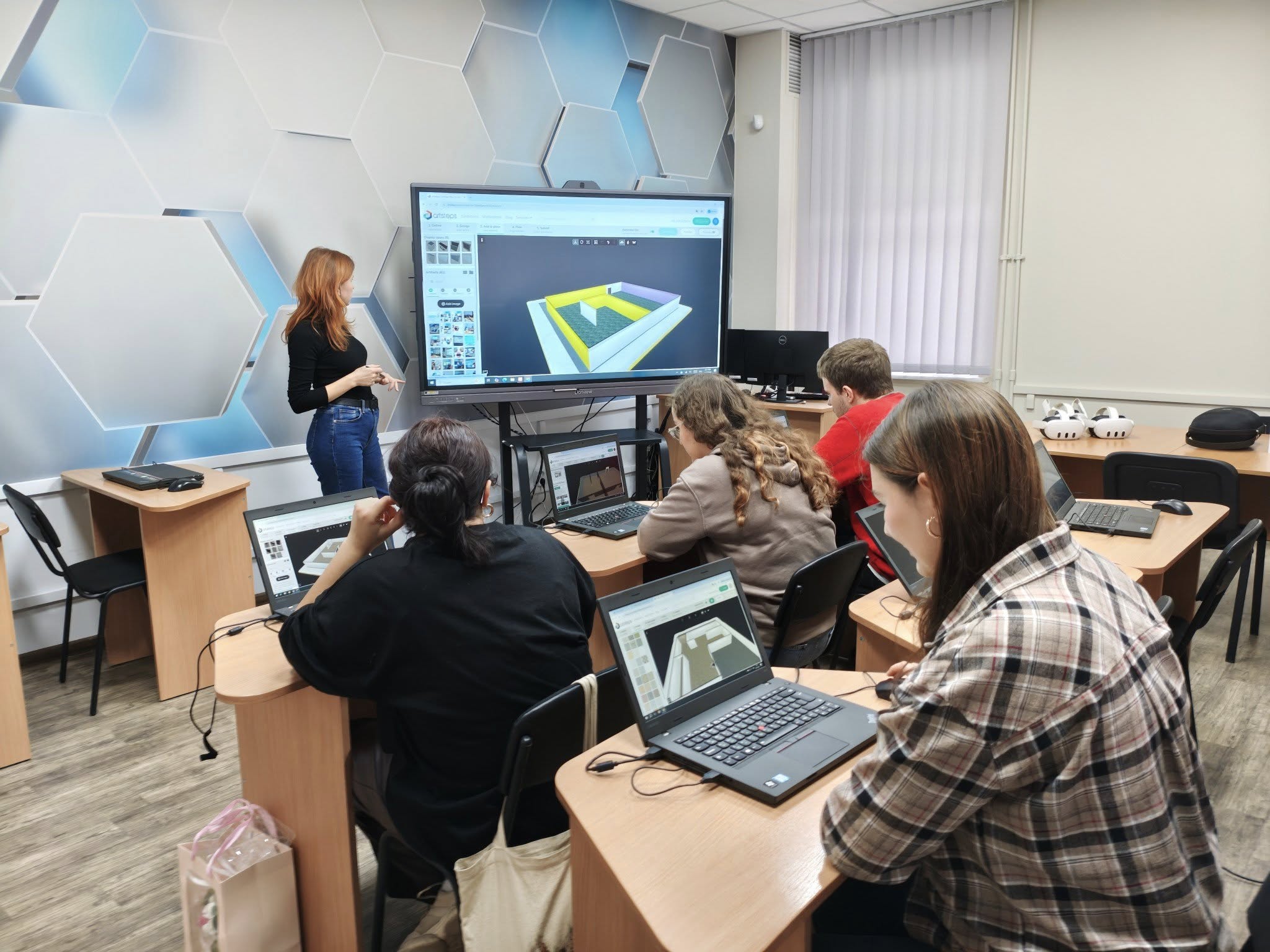 цифровий хаб