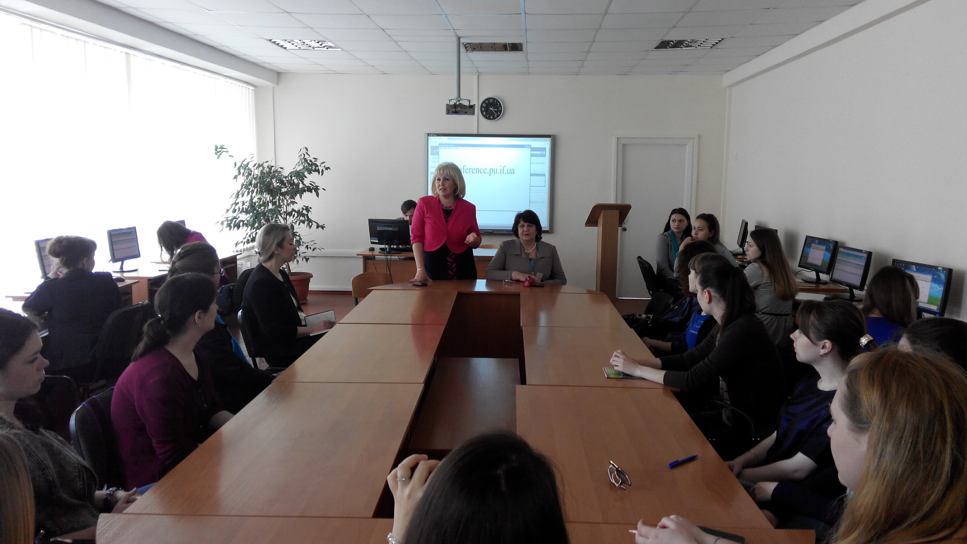 11 05 16 konferentcia 1